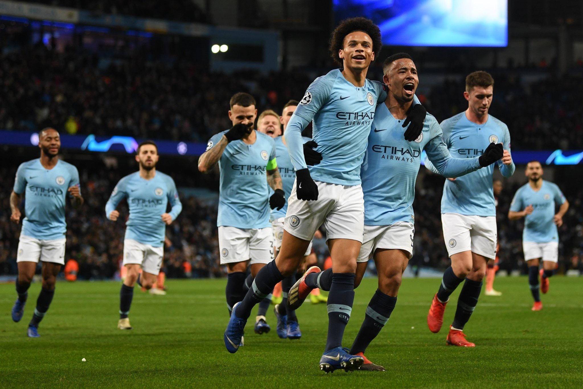 了一个近距 了一个近距